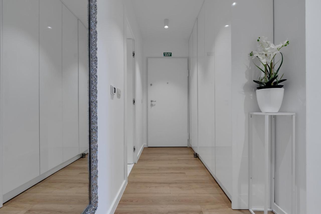 Elite Apartment *